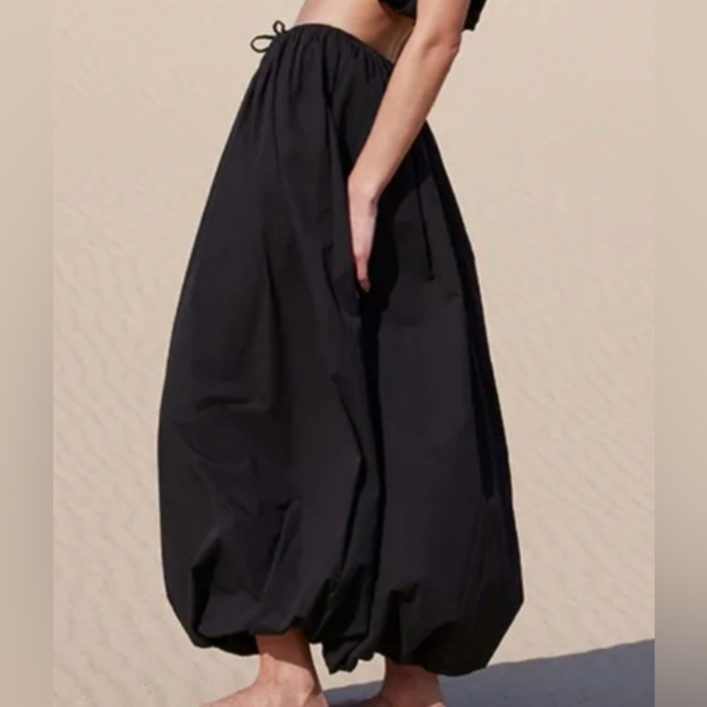NWOT Zara Parachute Skirt w/ pockets